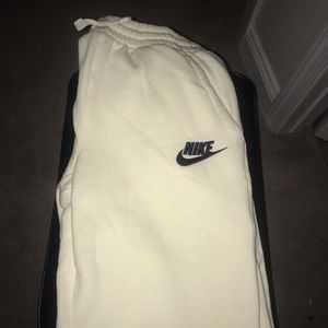 Nike: open hem fleece sweat pants